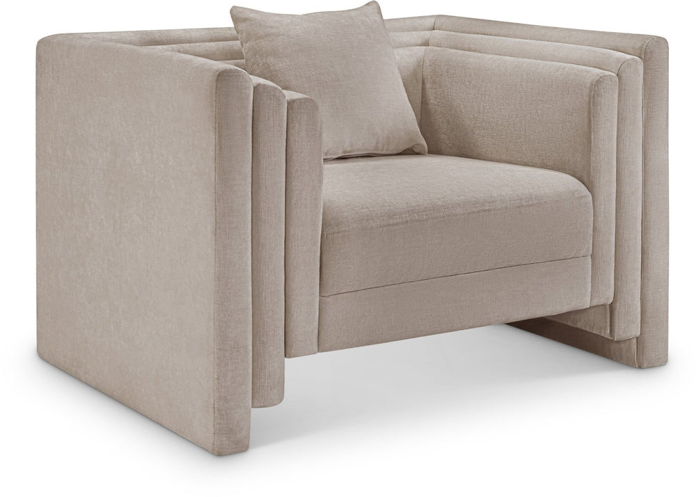 Meridian Furniture Everett Accent Chair with Plush Cushioning and Solid Wood Frame for Modern Living Spaces Beige Chenille Fabric 44068Beige-C