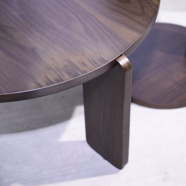 English Elm 32.68 Inch Black Oak Veneer Nesting Round Coffee Table Set for Modern Living Rooms W2899P435700