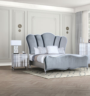 English Elm Lovely Art Deco 3pc Queen Bedroom Set with Light Gray Padded Channel Headboard and Oak Veneer Accents Silver 96 L x 53 W x 6 H B2741S00200