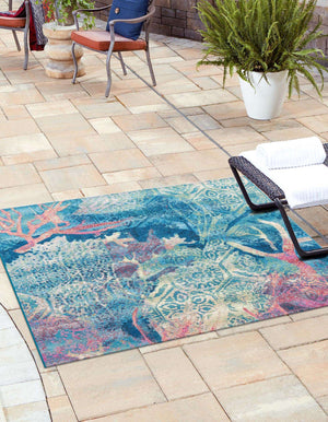 Unique Loom Outdoor Coastal Edgartown Machine Made Floral / Botanical Rug Multi, Blue/Ivory/Light Blue/Navy Blue/Pink/Beige 5' 4" x 6' 1"