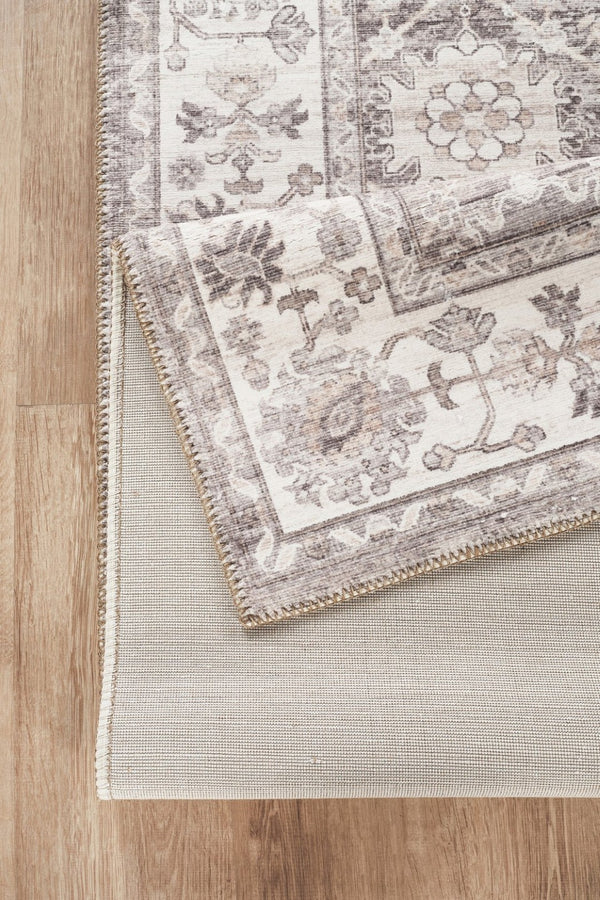 English Elm Majestic Medallion Traditional Area Rug Stain Resistant Polyester for Living Room B186P428879