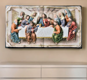 Homeroots 20" Black And Beige Polyresin Last Supper Decorative Plaque Sculpture  Polyresin 468288