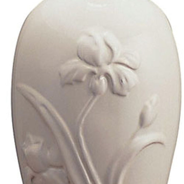 Homeroots 26”  Ivory Iris Urn Shape Table Lamp Ivory,Beige  468538