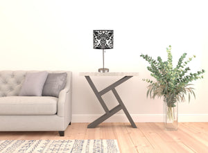 Homeroots 20" Silver Metal Table Lamp With Black And White Classic Drum Shade   468590