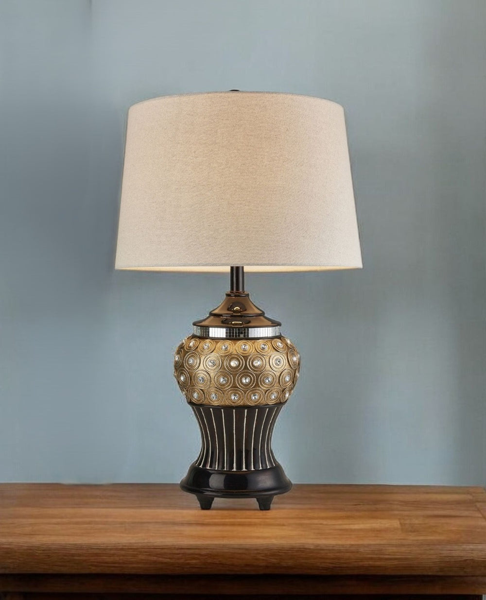 HomeRoots Glitzy Gold Bejeweled Table Lamp - Vintage Glamorous Accent Light with Crystal Detailing for Home Decor 468740