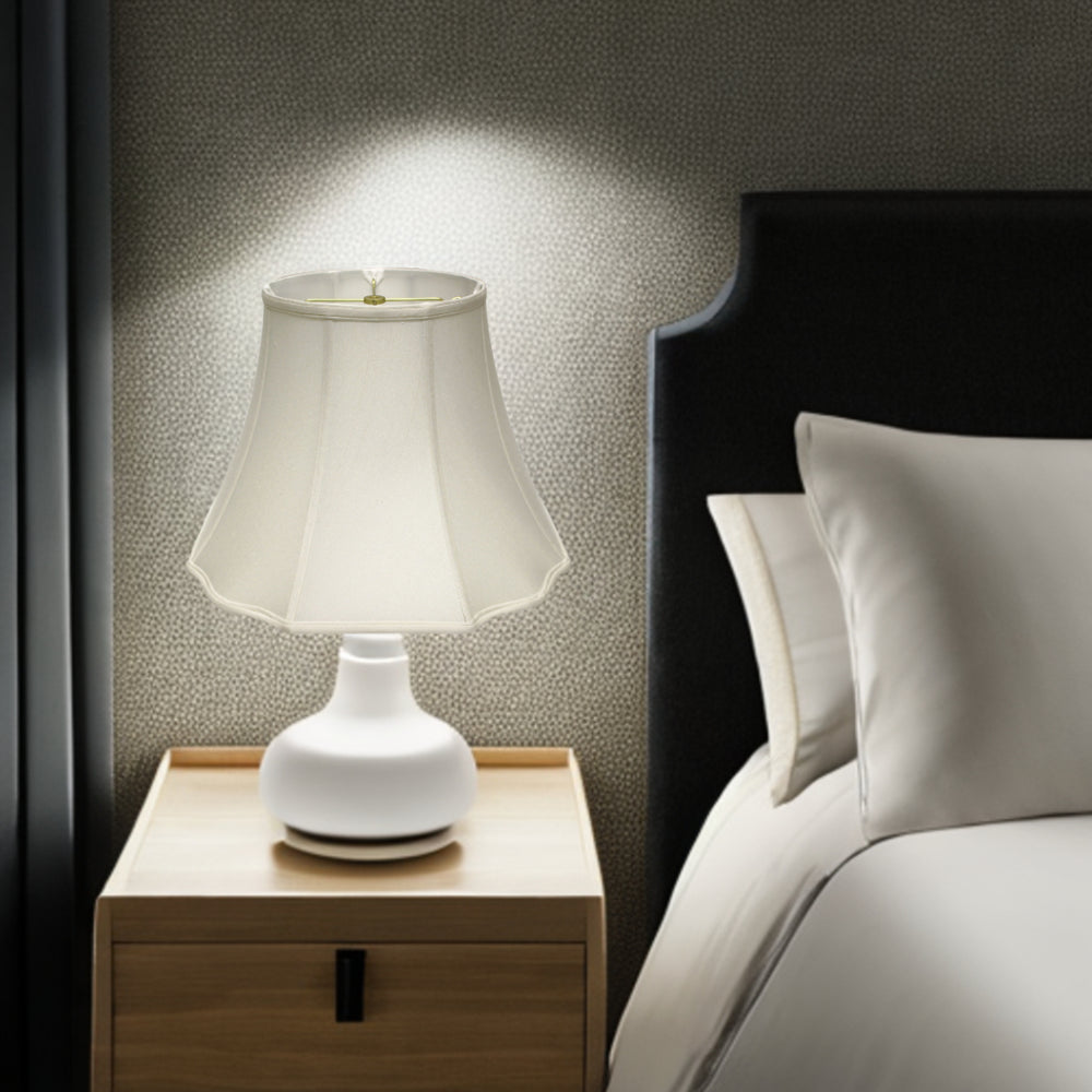 Homeroots 14" White Octagon Monay Shantung Lampshade  Monay Shantung Silk 469548