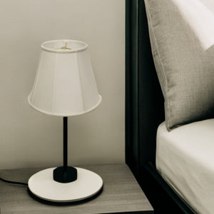 Homeroots 14" White Slanted Empire Monay Shantung Lampshade  Monay Shantung Silk 469557