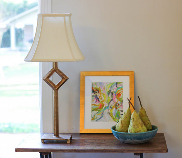 Homeroots 14" White Slanted Rectange Bell Monay Shantung Lampshade  Monay Shantung Silk 469695