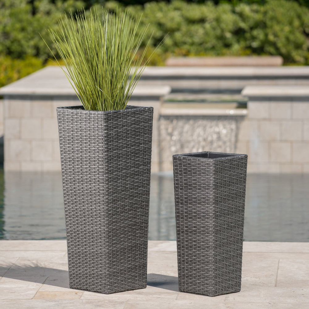 English Elm Christopher Knight Home® - Rattan Wicker Flower Pot Set with Iron Frame, Durable Polyethylene Wicker Planters, No Assembly Needed Grey 57802.00LMSETGRY
