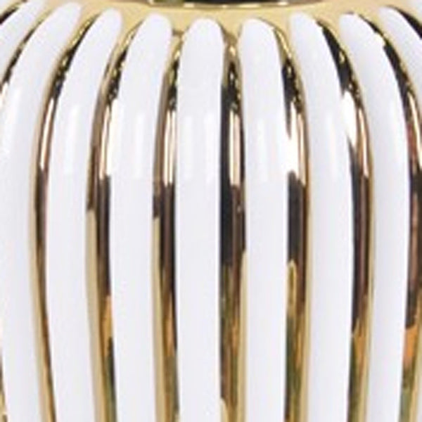 Homeroots 9" White And Gold Ceramic Striped Round Table Vase  Ceramic 470381