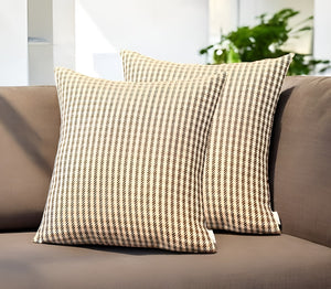 Homeroots Set Of Two 18" X 18" Brown Polyester Houndstooth Zippered Pillow   471711