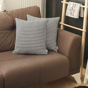 Homeroots Set Of Two 18" Black And White Houndstooth Fabric Throw Pillows   471713