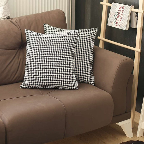 Homeroots Set Of Two 18" Black And White Houndstooth Fabric Throw Pillows   471713