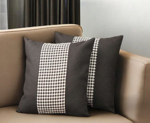 Homeroots Set Of Two 18" Black And White Houndstooth Fabric Throw Pillows   471775