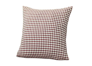 HomeRoots Set of Four 18" Red and White Houndstooth Throw Pillows for Cozy Home Decor and Gift Giving 471827