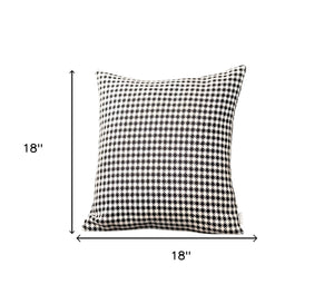 Homeroots Set Of Four 18" Black And White Houndstooth Fabric Throw Pillows   471828