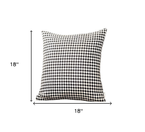 Homeroots Set Of Four 18" Black And White Houndstooth Fabric Throw Pillows   471828