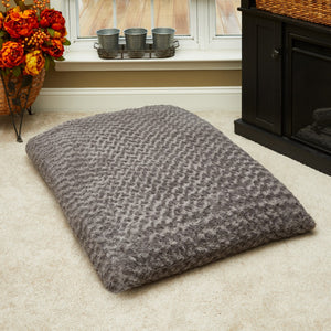 Homeroots Gray 2" X 3" Lux Faux Fur Rectangle Pet Bed Gray Fur 472112