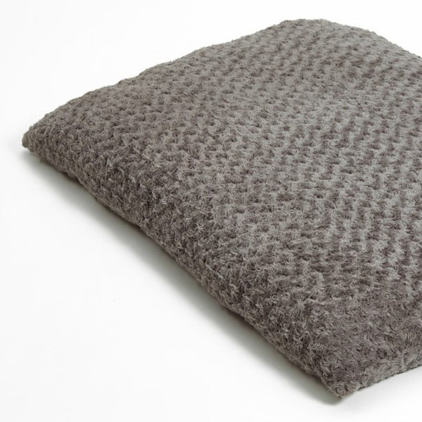 Homeroots Gray 3" X 4" Lux Faux Fur Rectangle Pet Bed Gray Fur 472114