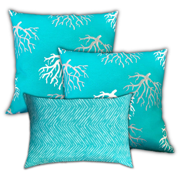 Homeroots Set Of Three 19" X 19" Ocean Blue And White Zippered Coastal Throw Indoor Outdoor Pillow Cover  Uv Protected Polyester 472725