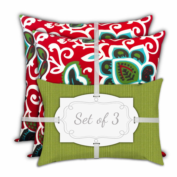Homeroots Set Of Three 19" X 19" White And Red Zippered Floral Throw Indoor Outdoor Pillow Cover  Uv Protected Polyester 472733