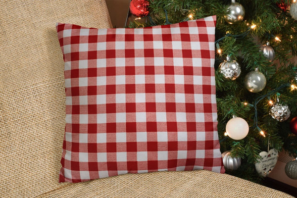Homeroots 20" White And Red Christmas Gingham Cotton Throw Pillow Cover   472966