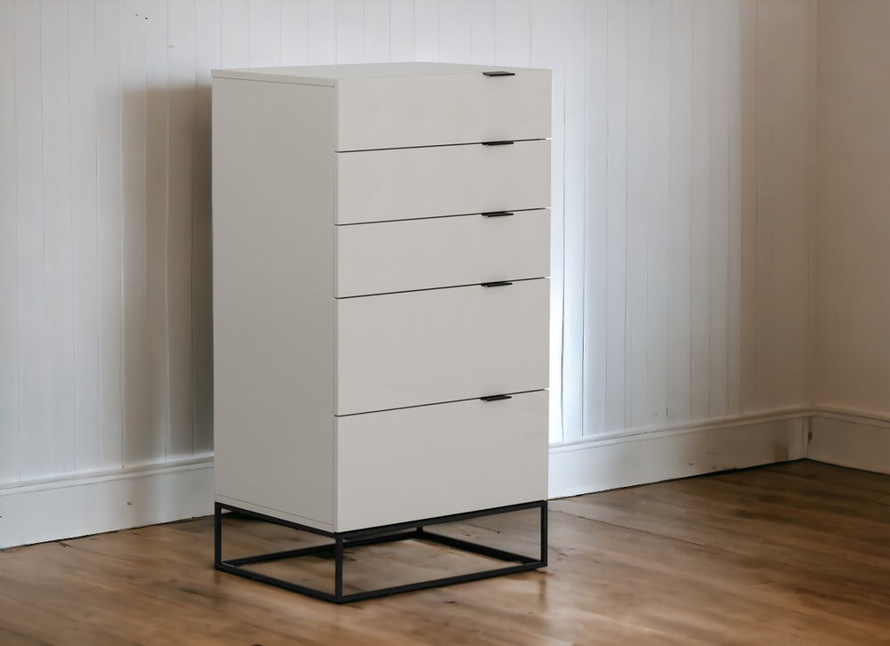 Homeroots 24" Grey Manufactured Wood Five Drawer Chest  Manufactured Wood 473081