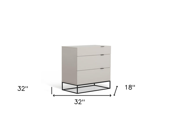 Homeroots 32" Grey Manufactured Wood Three Drawer Chest  Manufactured Wood 473090