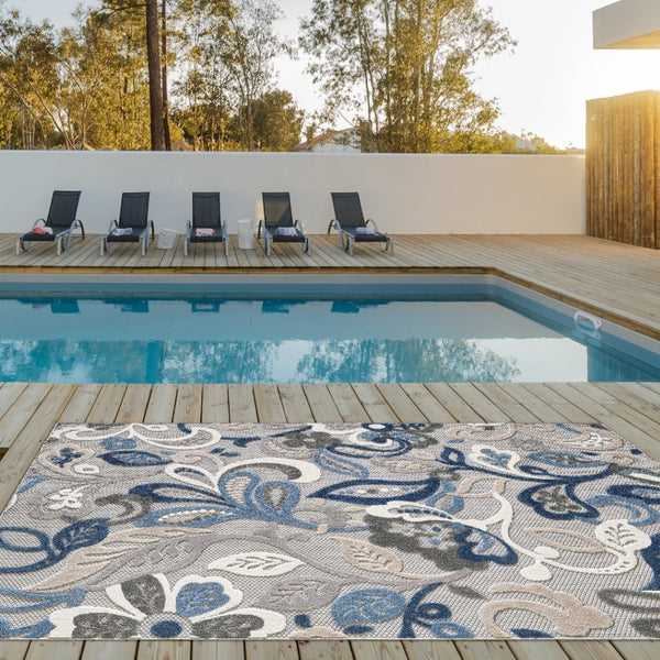 HomeRoots 5' Elegant Blue and Gray Floral Area Rug for Indoor and Outdoor Spaces - Durable, Low-Maintenance Design 8' Round 473675