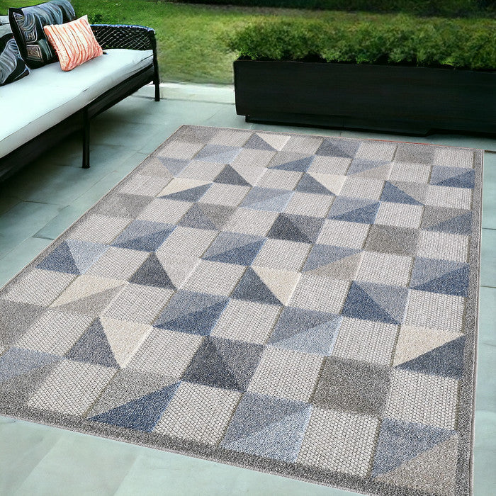 Homeroots 5' X 7' Blue And Gray Geometric Stain Resistant Indoor Outdoor Area Rug  Uv,Treated Polypropylene 473679