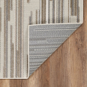 HomeRoots 5' Gray Abstract Area Rug – Stain Resistant, Durable Design for Indoor & Outdoor Living Spaces 8' X 10' Rectangle 473688