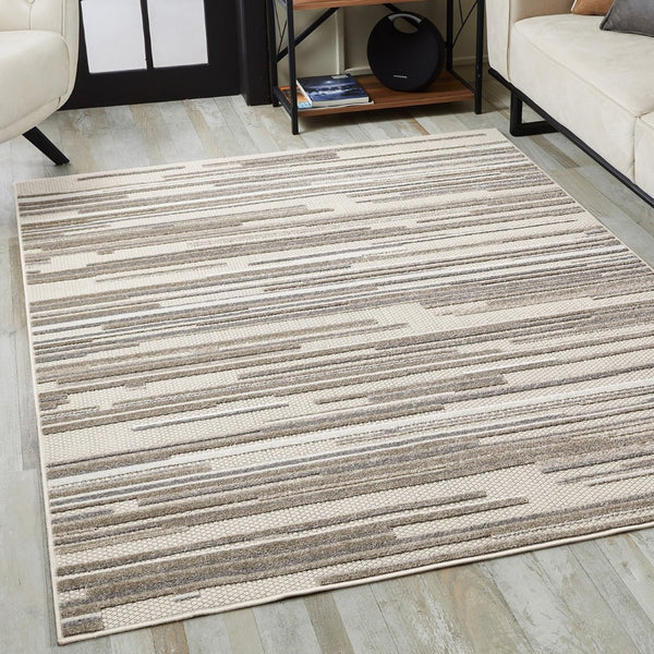 HomeRoots 5' Gray Abstract Area Rug – Stain Resistant, Durable Design for Indoor & Outdoor Living Spaces 8' X 10' Rectangle 473688