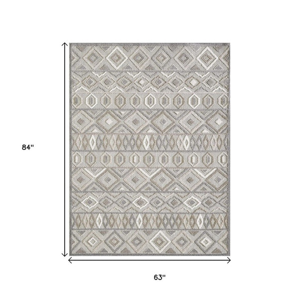 HomeRoots 5' Gray and Ivory Southwestern Area Rug – Stain Resistant, Durable, Indoor/Outdoor Style for Every Space 5' X 7' Rectangle 473691