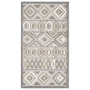 Homeroots 7' X 9' Gray And Ivory Southwestern Stain Resistant Indoor Outdoor Area Rug  Uv,Treated Polypropylene 473692