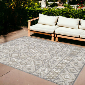 Homeroots 8’ X 10’ Gray Ivory Aztec Pattern Indoor Outdoor Area Rug   473694