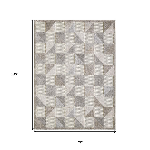 Homeroots 7' X 9' Gray Geometric Stain Resistant Indoor Outdoor Area Rug  Uv,Treated Polypropylene 473698