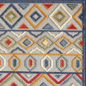 HomeRoots 5' Durable Ivory and Blue Southwestern Area Rug – Stain-Resistant, UV Protected for Indoor/Outdoor Use 5' X 7' Rectangle 473703
