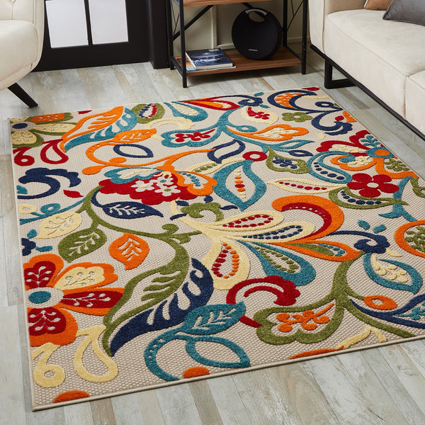 Homeroots 5’ X 7’ Multi Jacobean Floral Indoor Outdoor Area Rug  Uv,Treated Polypropylene 473709