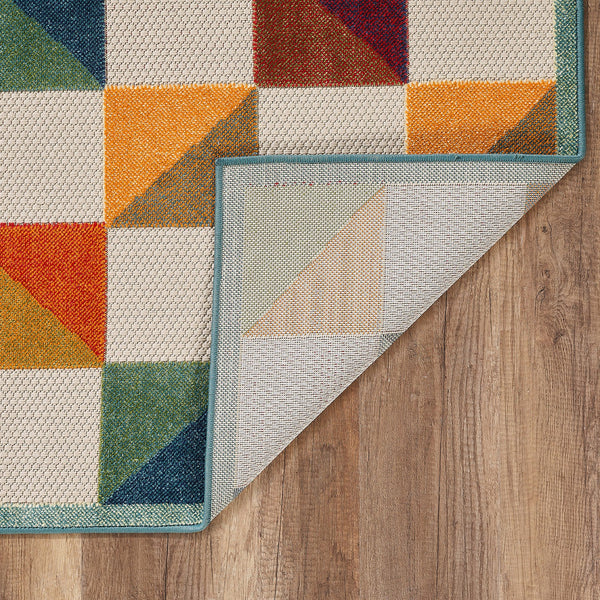 Homeroots 5' X 7' Orange And Ivory Geometric Stain Resistant Indoor Outdoor Area Rug  Uv,Treated Polypropylene 473715