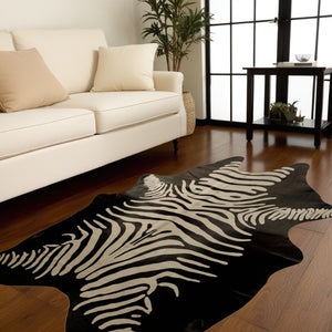 Homeroots 6' X 7' Off White And Black Zebra Print Genuine Cowhide Area Rug  Cowhide 473904