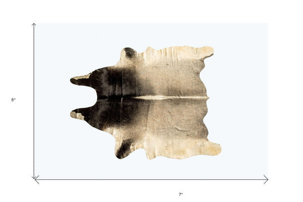 Homeroots 5' X 7' Grey Normande Cowhide Ombre Cowhide Handmade Area Rug  Cowhide 473906