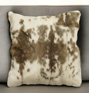 Homeroots 18" X 18" Brown And White Rabbit Zippered Natural Fur Animal Print Throw Pillow   473919
