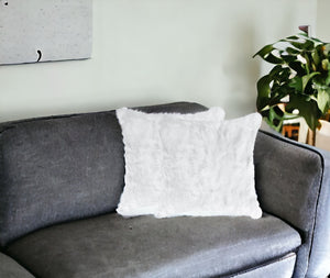 Homeroots Set Of Two 18" White Rabbit Zippered Natural Fur Throw Pillows   473926