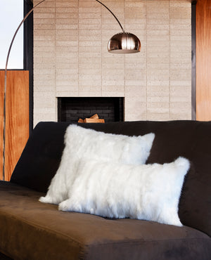 Homeroots Set Of Two 18" White Rabbit Zippered Natural Fur Throw Pillows   473926