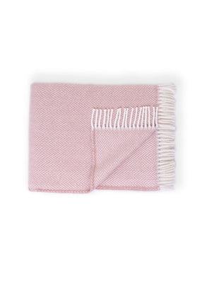 Homeroots 70" X 55" Dusty Rose Woven Cotton Herringbone Plush Throw Blanket  Cotton 474024