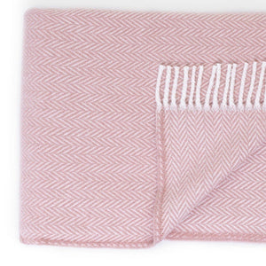 Homeroots 70" X 55" Dusty Rose Woven Cotton Herringbone Plush Throw Blanket  Cotton 474024