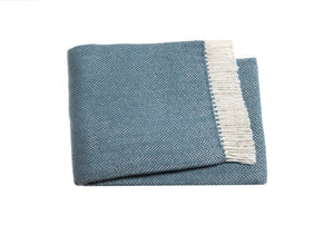 Homeroots Aqua Blue And White Dreamy Soft Herringbone Throw Blanket  Cotton 474026