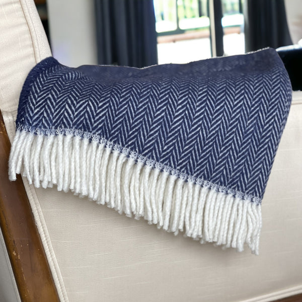 Homeroots Navy Blue And White Dreamy Soft Herringbone Throw Blanket  Cotton 474027