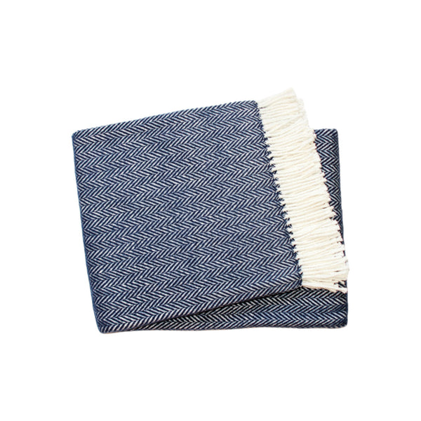 Homeroots Navy Blue And White Dreamy Soft Herringbone Throw Blanket  Cotton 474027