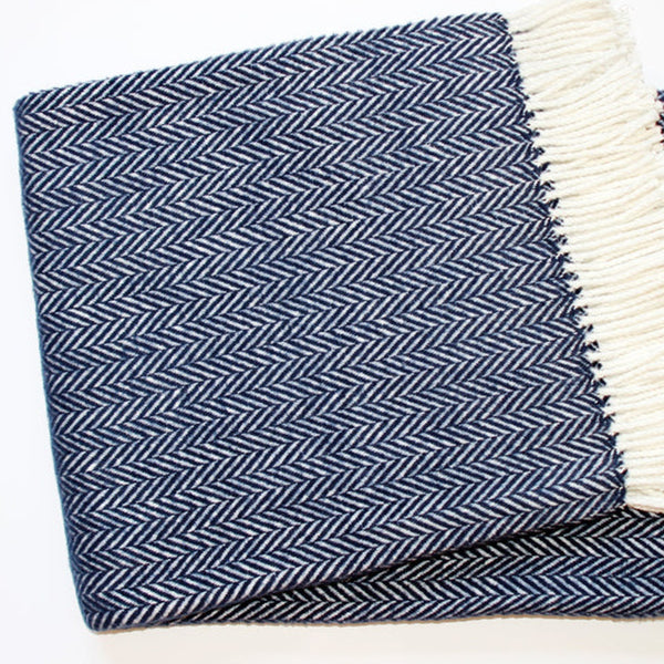 Homeroots Navy Blue And White Dreamy Soft Herringbone Throw Blanket  Cotton 474027